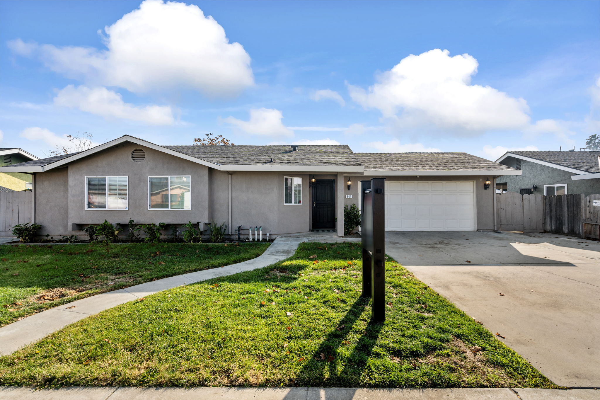 1-web-or-mls-942 Lacy Way, Turlock, CA (1)