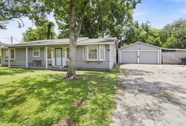 NOW SHOWING!!! – 4444 18th Street, Bacliff