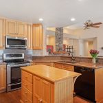 607 Binnacle, Kitchen