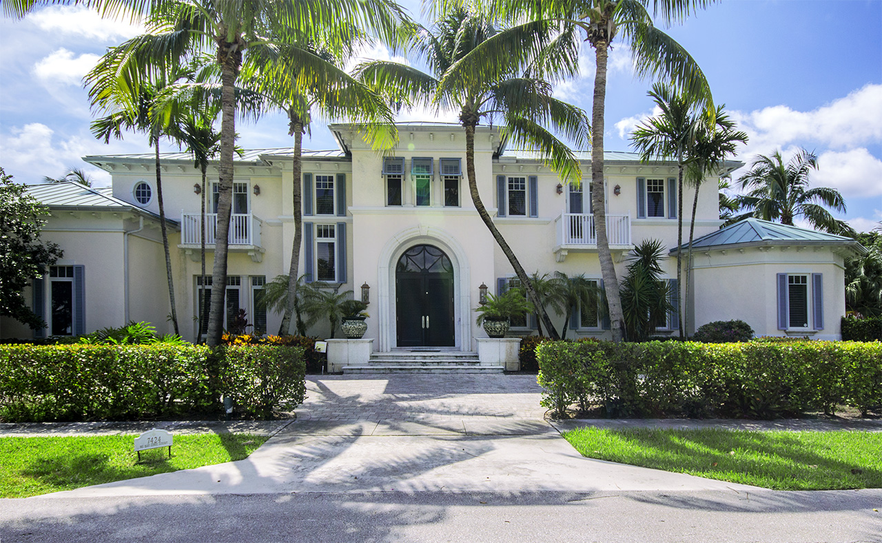7424 NE 8th Court Boca Raton FL 33487 Boca Bay Colony luxury homes for sale front view