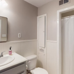 5531 Barfield Road Memphis TN 38120 - Bathroom 2