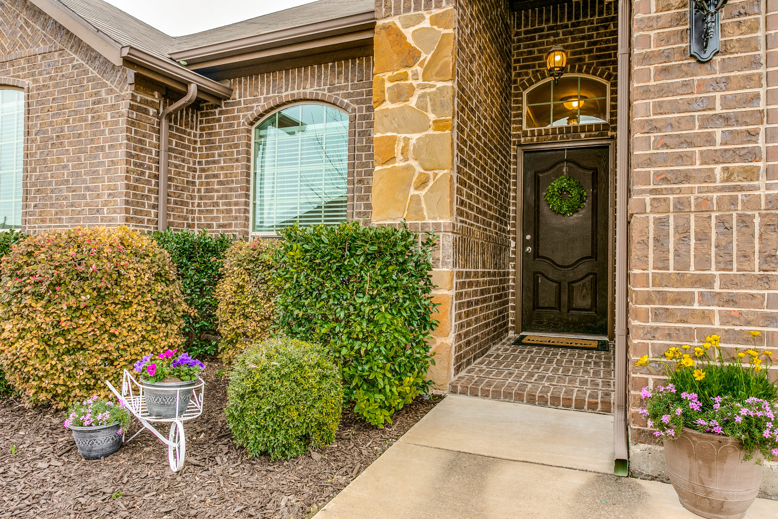 468-commonwealth-dr-saginaw-tx-High-Res-3