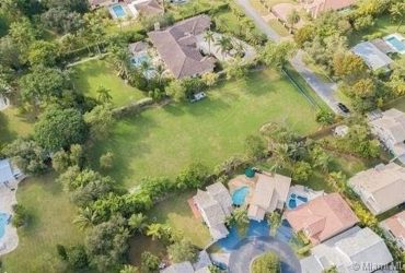 11801 SW 91 Street Kendall, FL 33176