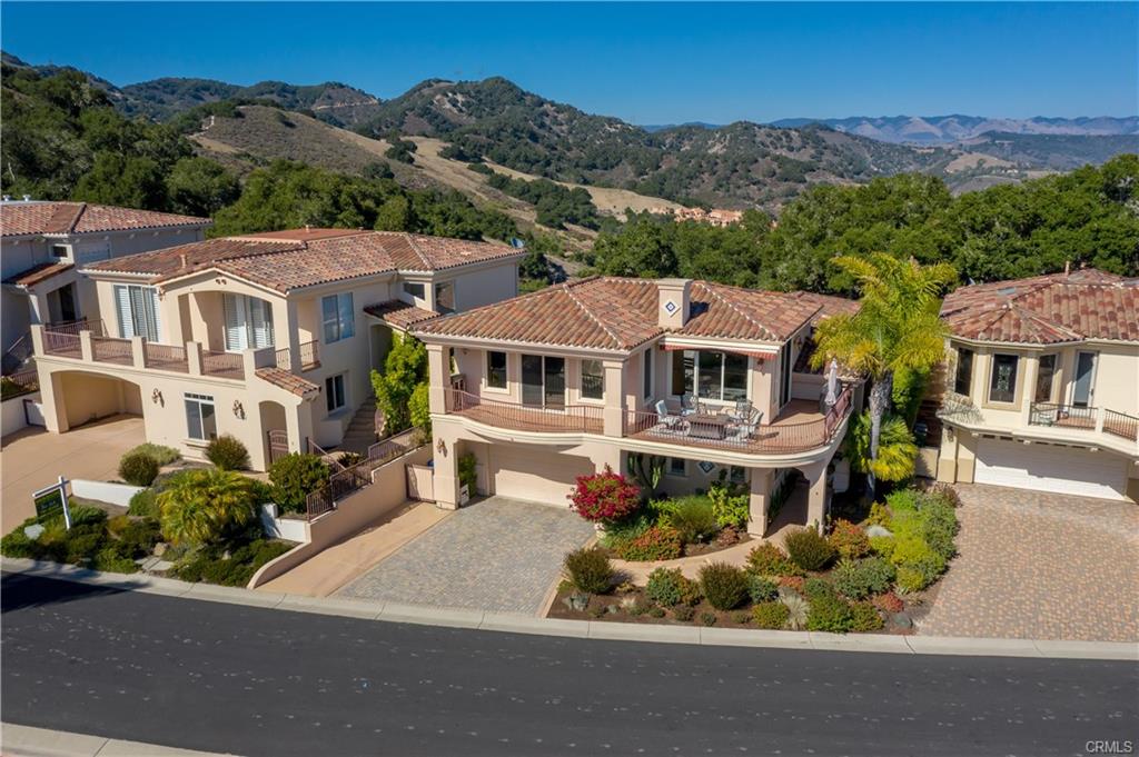 Avila Beach Homes in San Luis Bay Estate Wina Gill