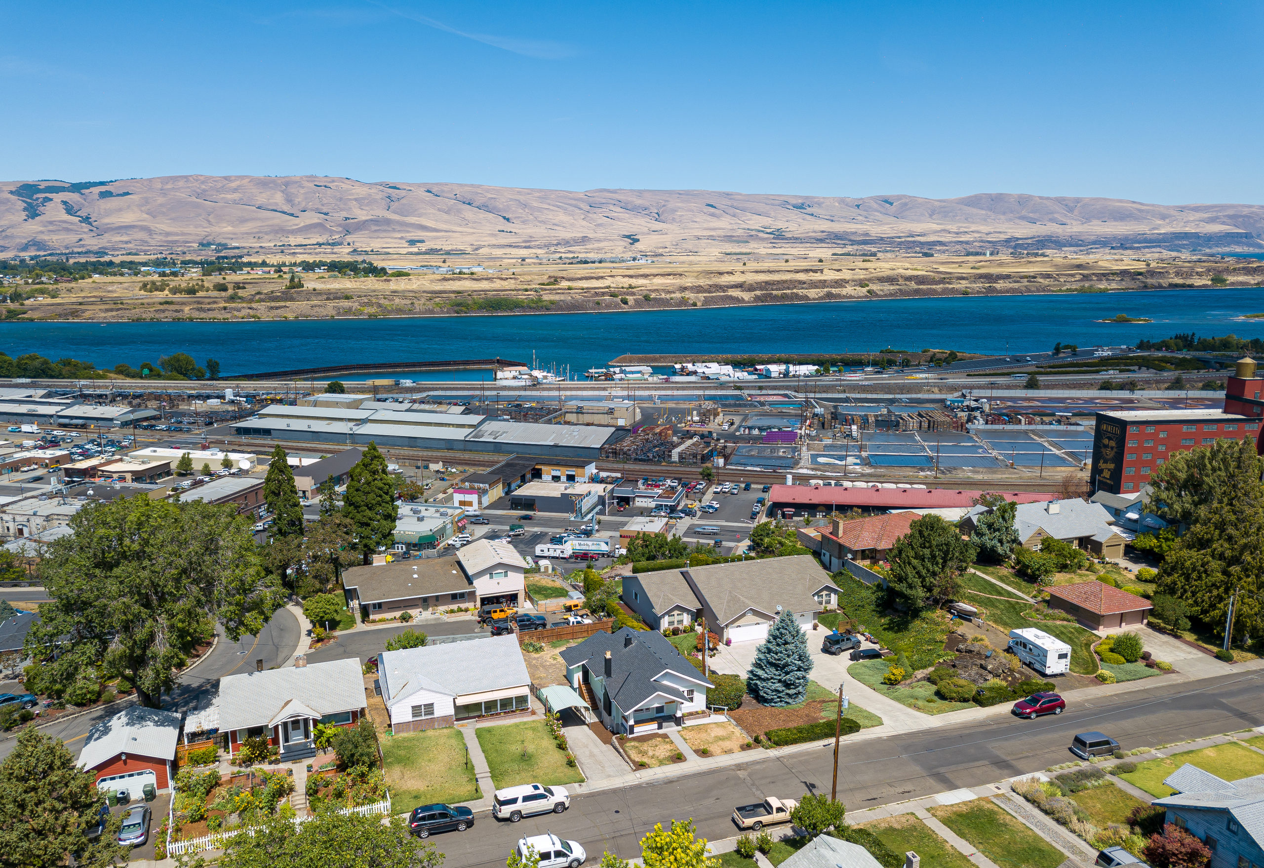 1113 E 8th St, The Dalles, OR 97058