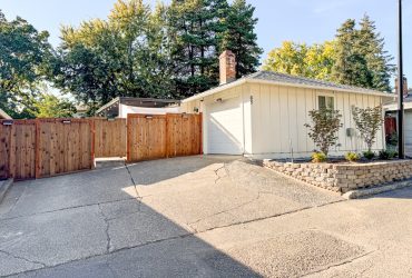 65 NW 181st Ave Beaverton OR 97006 | UNDER CONTRACT