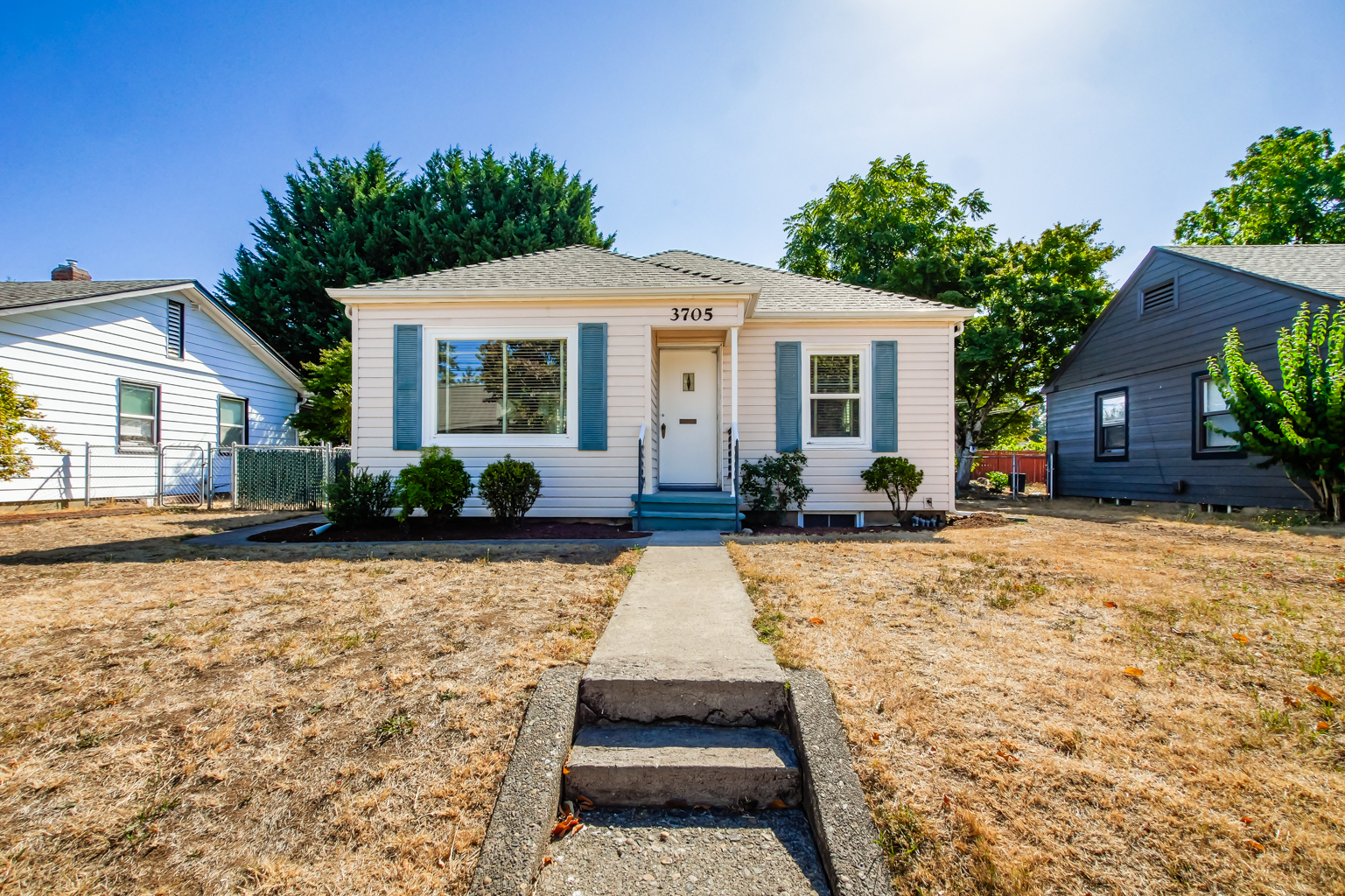 3705 F Streen, Vancouver-20